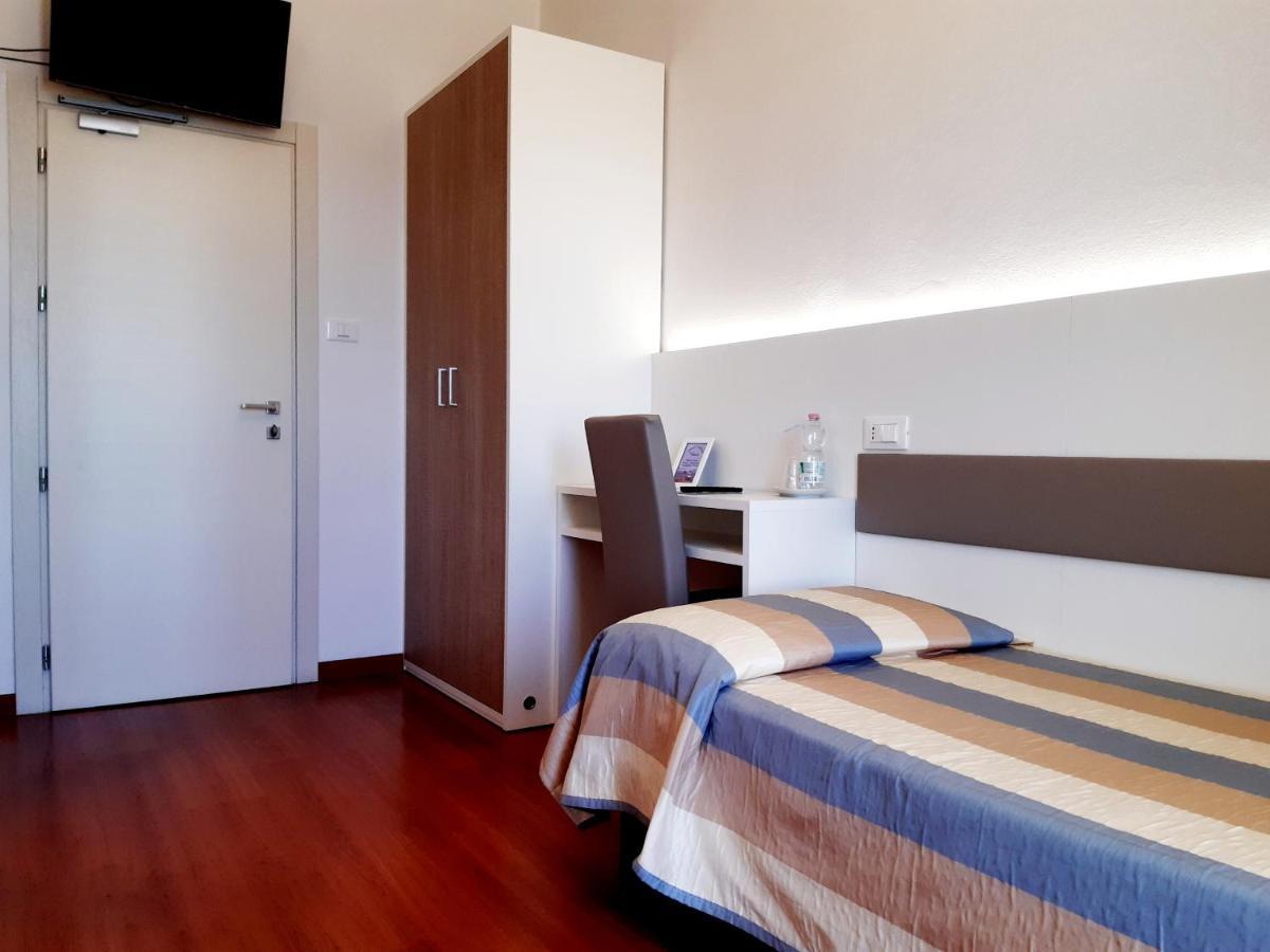 Telenia Hotel 3*