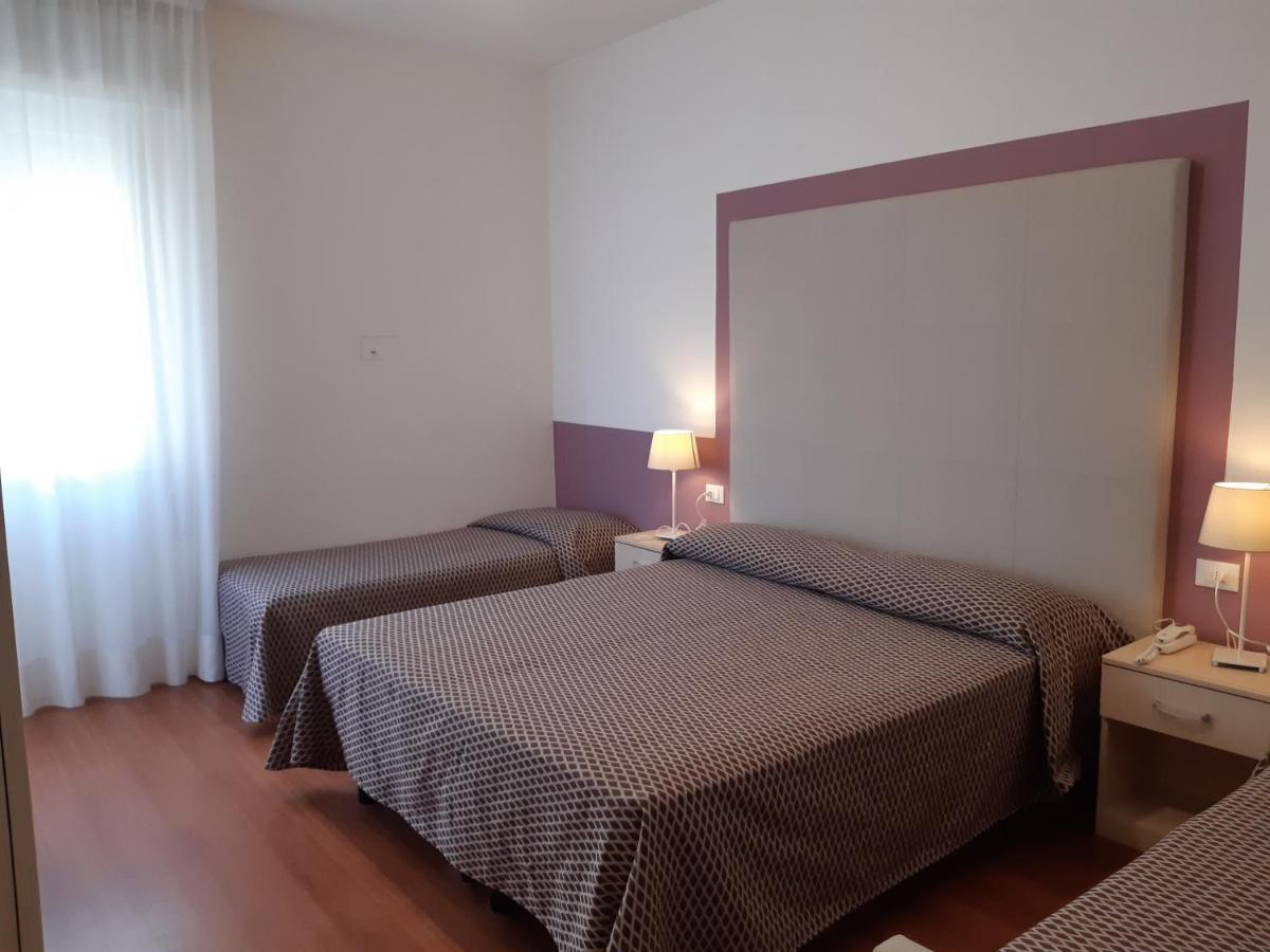 Telenia Hotel 3*