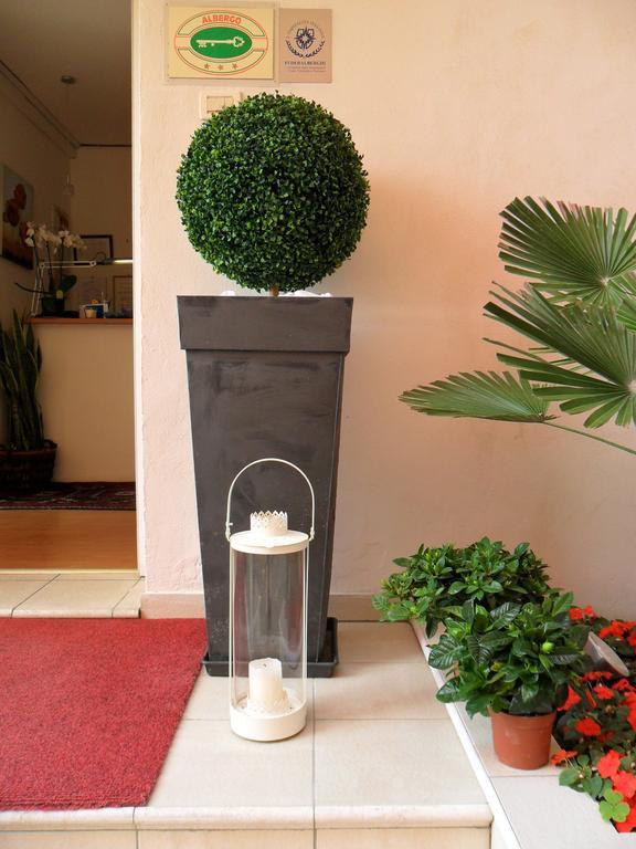 Telenia Hotel