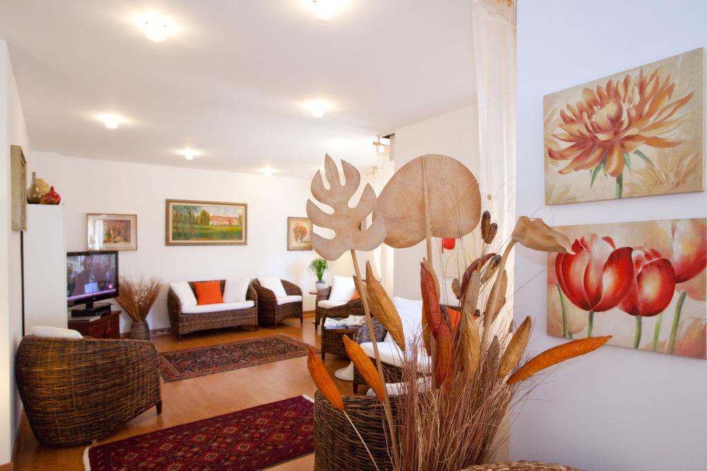 Telenia Hotel 3*