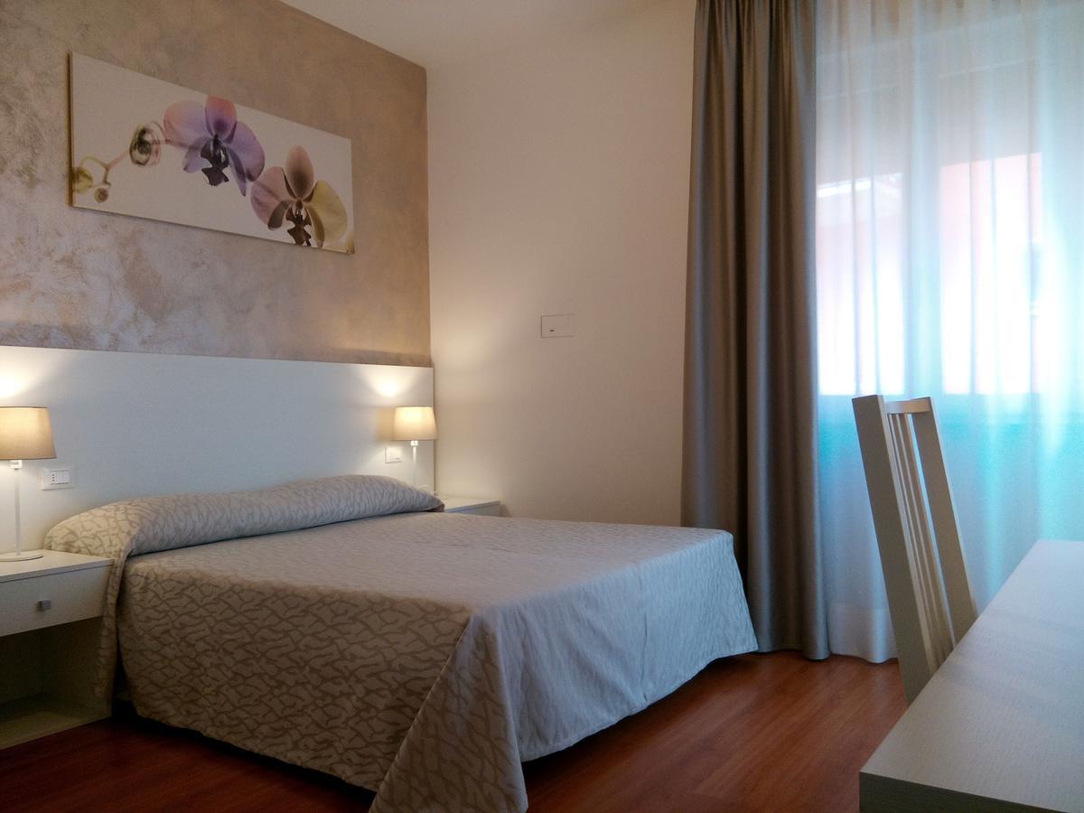 Telenia Hotel 3*